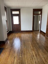 1013 Isadore St in St. Joseph, MO - Building Photo - Building Photo