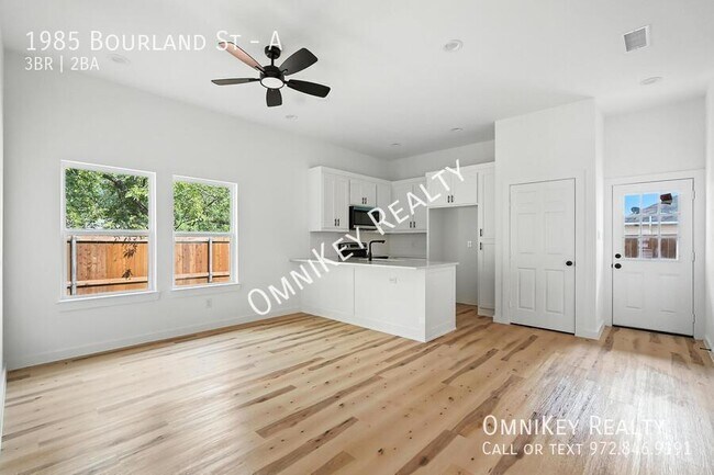 1985 Bourland St in Greenville, TX - Building Photo - Building Photo