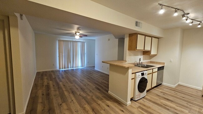 property at 1385 W University Ave