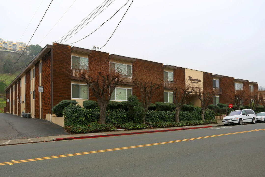 MonteVista Apartments in San Rafael, CA - Foto de edificio