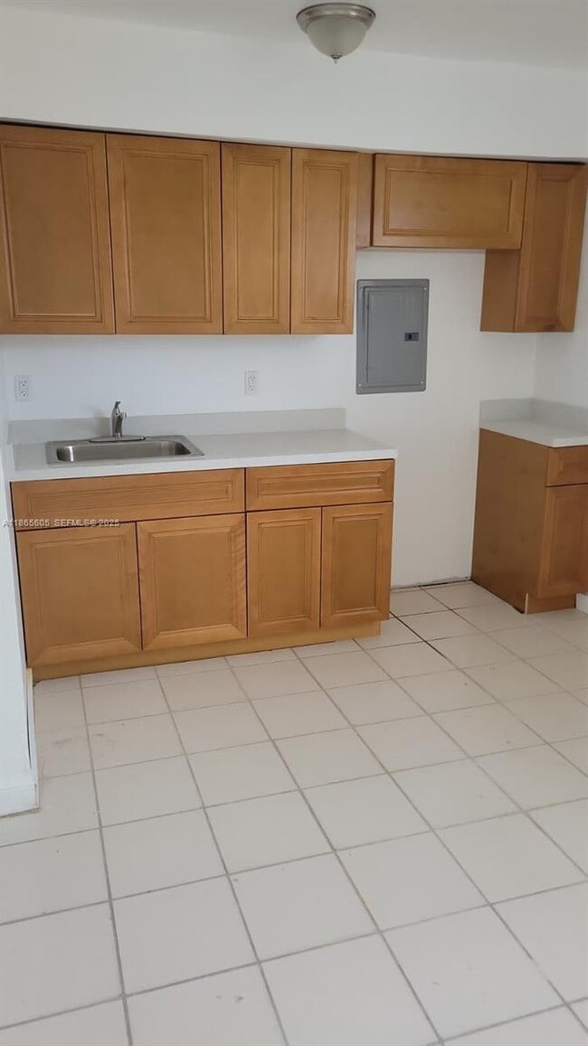 property at 1406 NW 2nd Ave