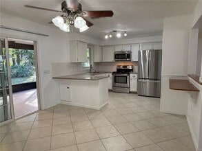 6441 NW 65th Ave in Ocala, FL - Building Photo - Building Photo