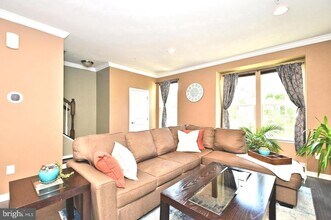 353 E Hancock St in Lansdale, PA - Building Photo - Building Photo