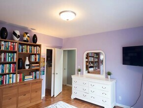 2500 Q St NW, Unit 336 in Washington, DC - Building Photo - Building Photo