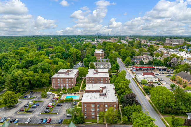 Hampshire at Haverford Condominiums