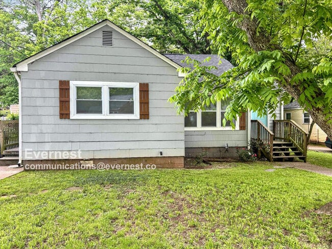 property at 2228 Jernigan Dr SE
