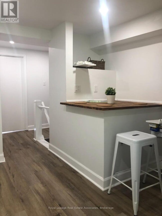 property at 2283 Dundas St W