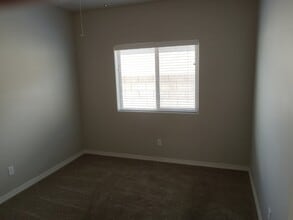 3570 N Kenneth Rd in Kingman, AZ - Building Photo - Building Photo