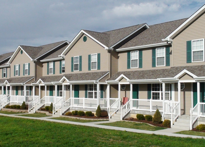 Aspen Court Apartments in Carbondale, IL - Building Photo