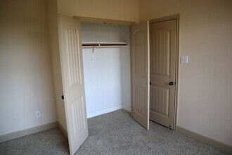 1705 Hickory Dr in Pilot Point, TX - Building Photo - Building Photo