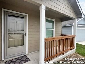 13711 Barn Door in San Antonio, TX - Building Photo - Building Photo