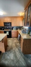 1393 Coventry Ave in Ventura, CA - Building Photo - Building Photo