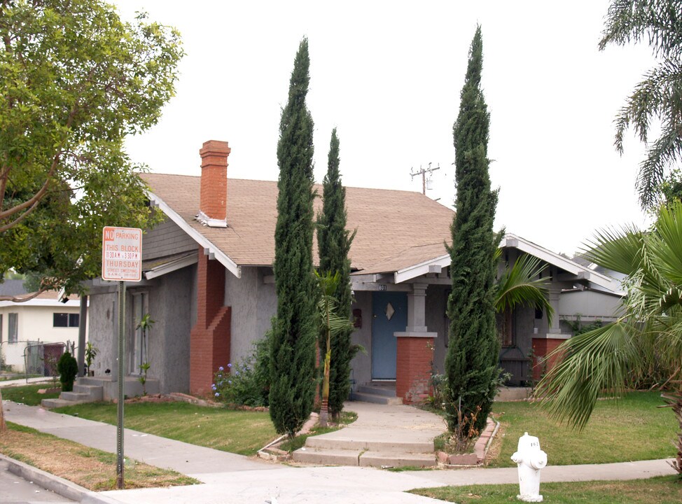 801-805 Ross St in Santa Ana, CA - Foto de edificio