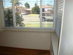 5106 Walnut Ave in Long Beach, CA - Building Photo - Building Photo