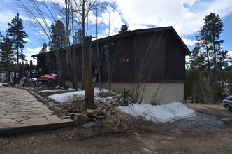 347 SCR 450 in Crawford, CO - Foto de edificio - Building Photo