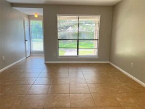 8801 Hammerly Blvd in Houston, TX - Building Photo - Building Photo
