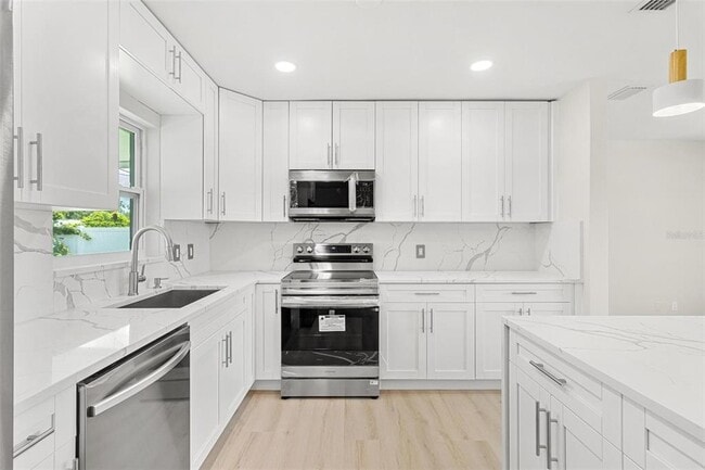 10971 90th Ave in Seminole, FL - Building Photo - Building Photo