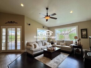 3848 E Amberwood Dr in Phoenix, AZ - Building Photo - Building Photo