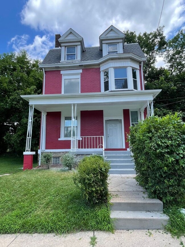 8017 Susquehanna St, Unit 2