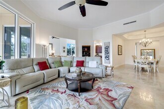 1050 Borghese Ln in Naples, FL - Building Photo - Building Photo