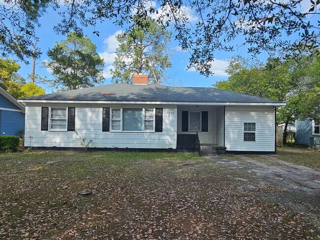 property at 2022 N Harding St