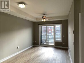 5035 Harvard Rd in Mississauga, ON - Building Photo - Building Photo