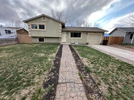 7140 Woodstock St in Colorado Springs, CO - Building Photo