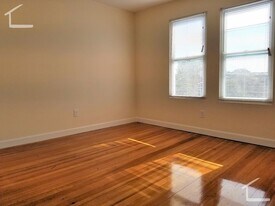 23 Weitz St in Boston, MA - Building Photo