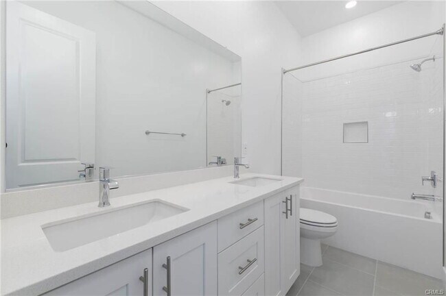 234 Carmine in Irvine, CA - Building Photo - Building Photo