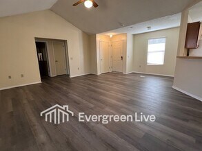 102 Swing Ct in Raeford, NC - Building Photo - Building Photo