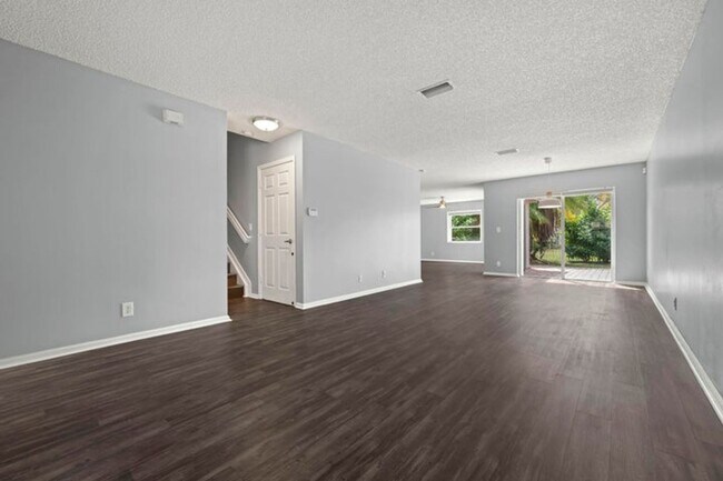 3464 Commodore Ct in West Palm Beach, FL - Building Photo - Building Photo