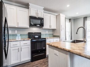 2610 Dogwood Pl in Leesburg, FL - Building Photo - Building Photo