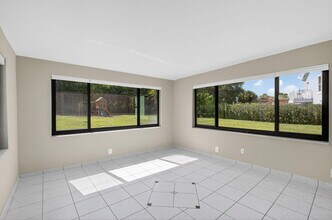 3940 NW 5th Ave in Boca Raton, FL - Building Photo - Building Photo