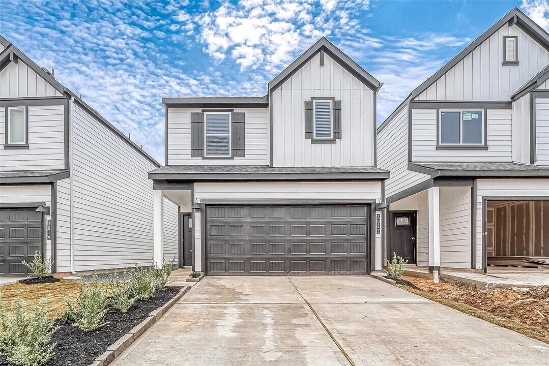 3018 Skyline Mesa Dr in Houston, TX - Foto de edificio