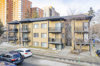 2417 2nd St SW in Calgary, AB - Building Photo - Building Photo