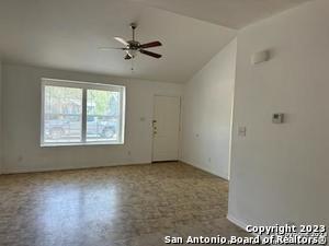 118 Drury Ln in San Antonio, TX - Building Photo