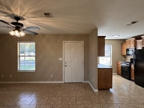 2417 Laurel St in Texarkana, AR - Building Photo - Building Photo
