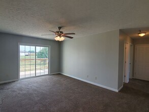 207 Jenna Ave in Oak Grove, KY - Building Photo - Building Photo