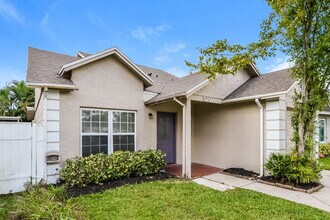 520 Madrigal Ct in Orlando, FL - Building Photo - Building Photo