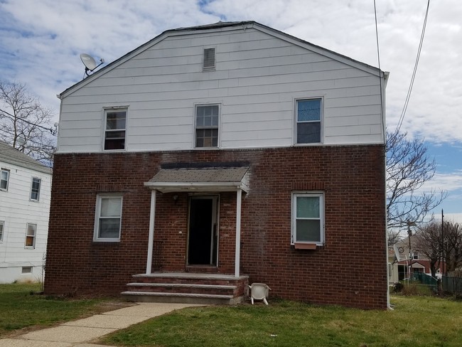 636 Colgate Ave in Perth Amboy, NJ - Foto de edificio - Building Photo