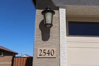 2540 W Sunland Ave in Phoenix, AZ - Building Photo - Building Photo