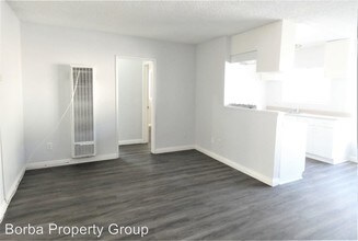 2122 E 10th St in Long Beach, CA - Building Photo - Building Photo