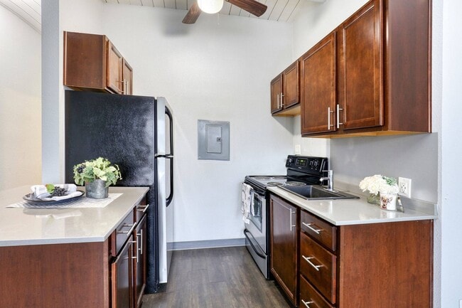 The Edge in Seattle, WA - Building Photo - Building Photo