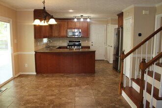7231 Cayman Dr in Fayetteville, NC - Building Photo - Building Photo