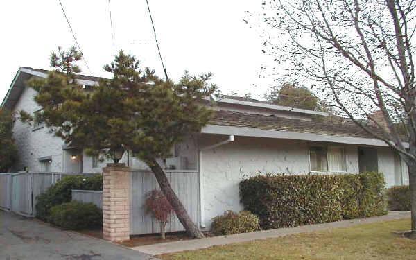 2655 Matheson Way in Sacramento, CA - Building Photo - Building Photo