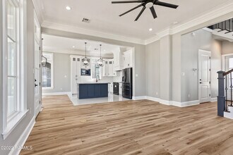 327 Bozeman Trl in Scott, LA - Building Photo - Building Photo