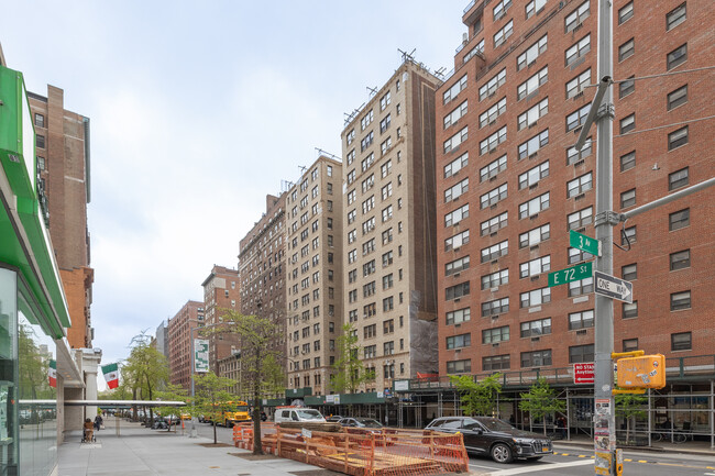 La Bourgogne in New York, NY - Building Photo - Building Photo