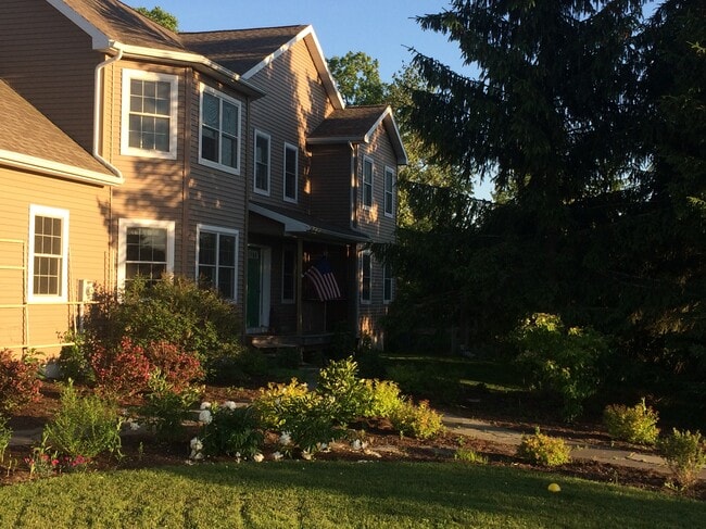 property at 51 Hillcrest Rd