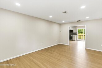 257 Alexander Ave in Howell, NJ - Building Photo - Building Photo
