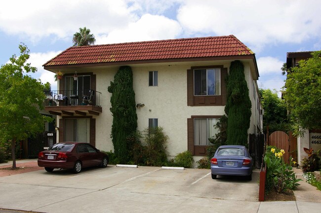 4656 Edgeware Rd in San Diego, CA - Building Photo - Building Photo